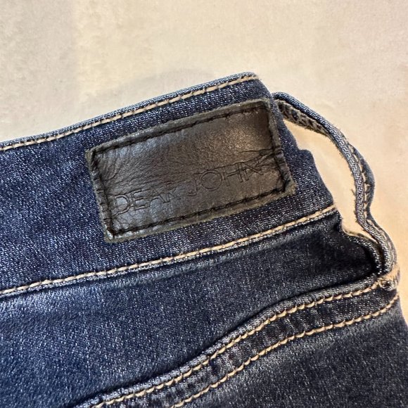 Dear John Ava Roll Up Short Medium Wash  - Size 29 - Picture 7 of 10